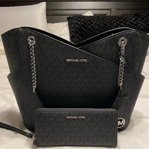 Michael Kors Jet Set large chain shoulder tote and m large wallet wristlet